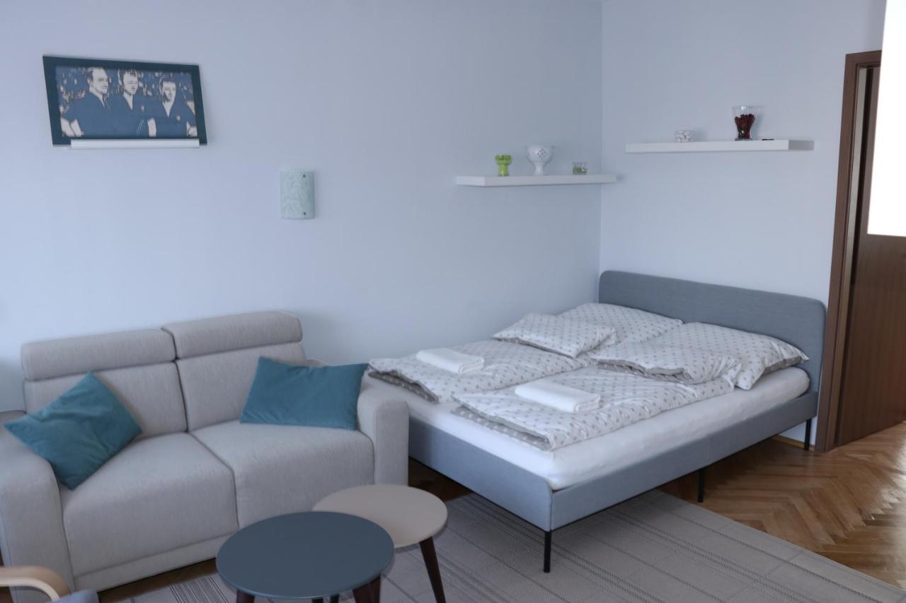 דירות סגד Petofi Apartman מראה חיצוני תמונה