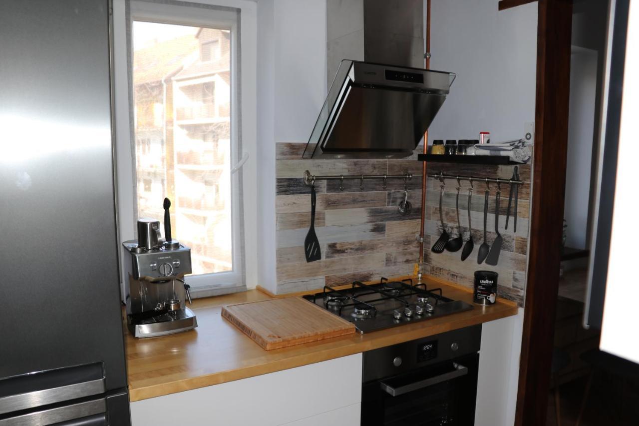 דירות סגד Petofi Apartman מראה חיצוני תמונה